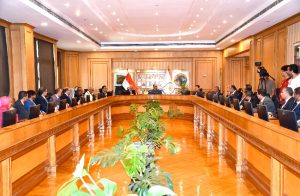 مواجهة تداعيات التغيرات المناخية على الإنتاج الزراعي المصري في جامعة حلوان | صور